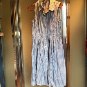 Jones New York sleeveless shirt dress size 4.  Blue/white stripe.